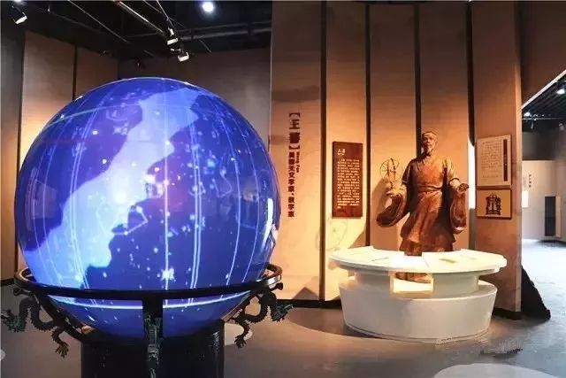 周瑜人物关系网_周瑜与历史人物的互动_周瑜历史形象