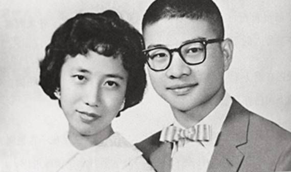 李小龙的家庭生活与情感故事_李小龙情感家庭故事生活视频_李小龙的感情生活