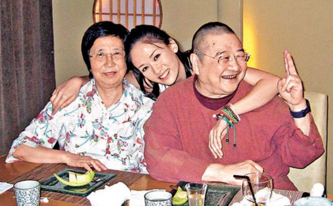 李小龙情感家庭故事生活视频_李小龙的感情生活_李小龙的家庭生活与情感故事