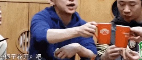 陈奕迅访谈节目_陈奕迅在综艺节目中的表现，展现多面才华_陈奕迅的综艺