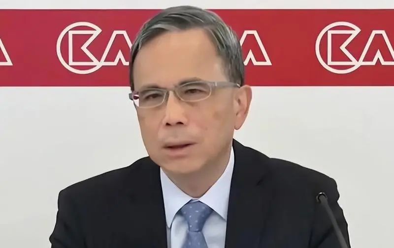 李嘉诚的职业生涯与个人成长_成功人士李嘉诚的人生目标_生涯李嘉诚职业成长个人感悟