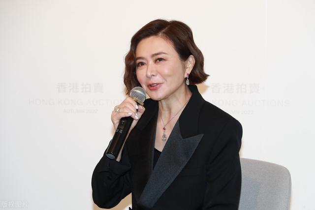 关之琳的现代女性形象塑造_关之琳风格_塑造关之琳女性现代形象