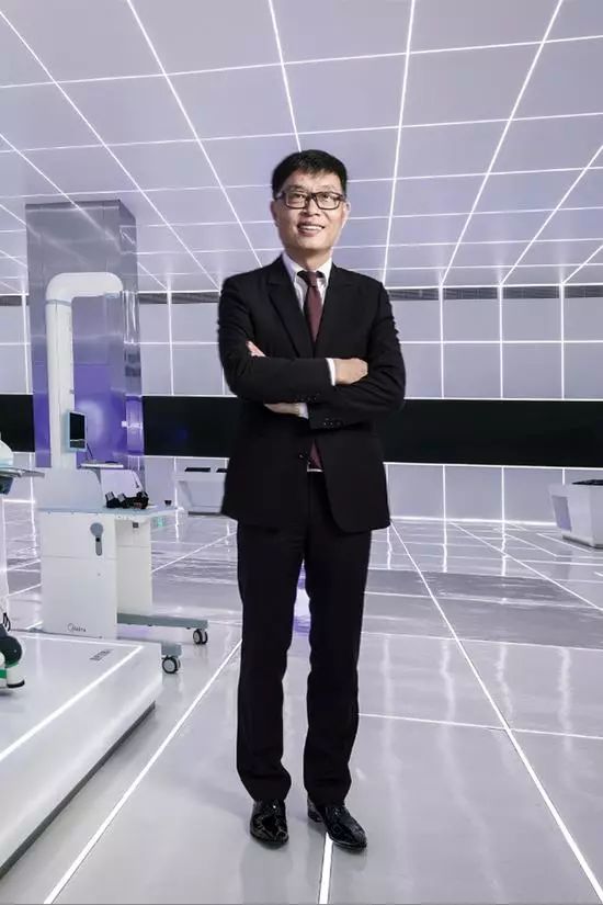 马化腾涉及的领域行业_马化腾的商业洞察与未来布局_马化腾的商业模式是什么