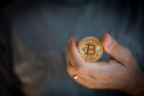 比特币社交平台_比特币交流社区_通过社交渠道获得比特币APP的下载更新信息