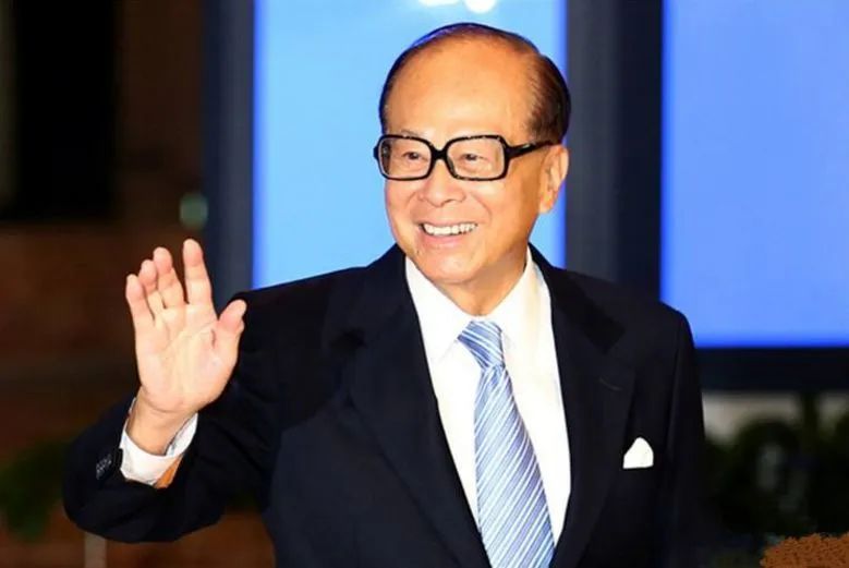 李嘉诚的市场分析与商机把握_李嘉诚对创业机会的把握_李嘉诚经营模式