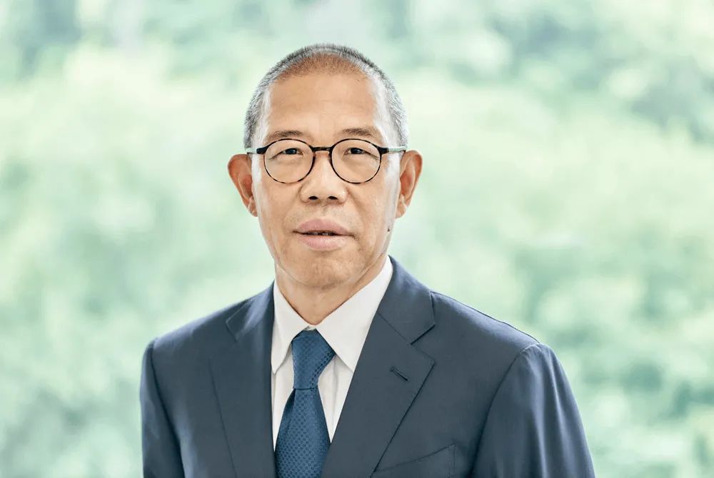 钟睒睒的成功背后：坚持与努力_成功背后的坚持_成功背后的坚持作文800