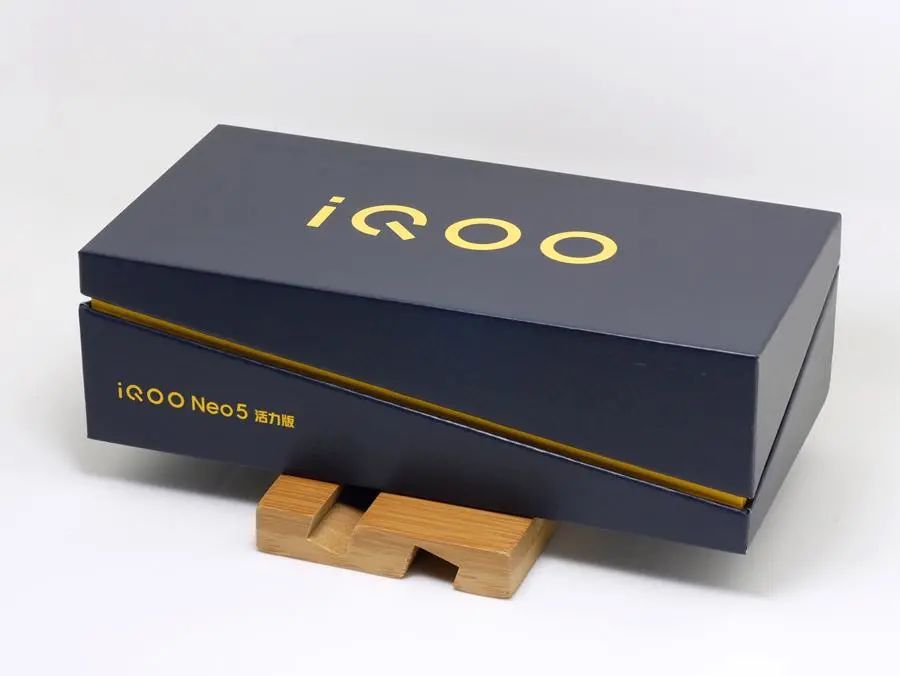 iQOO手机的游戏性能与流畅度评测_iqoo8游戏性能_iqoo打游戏性价比