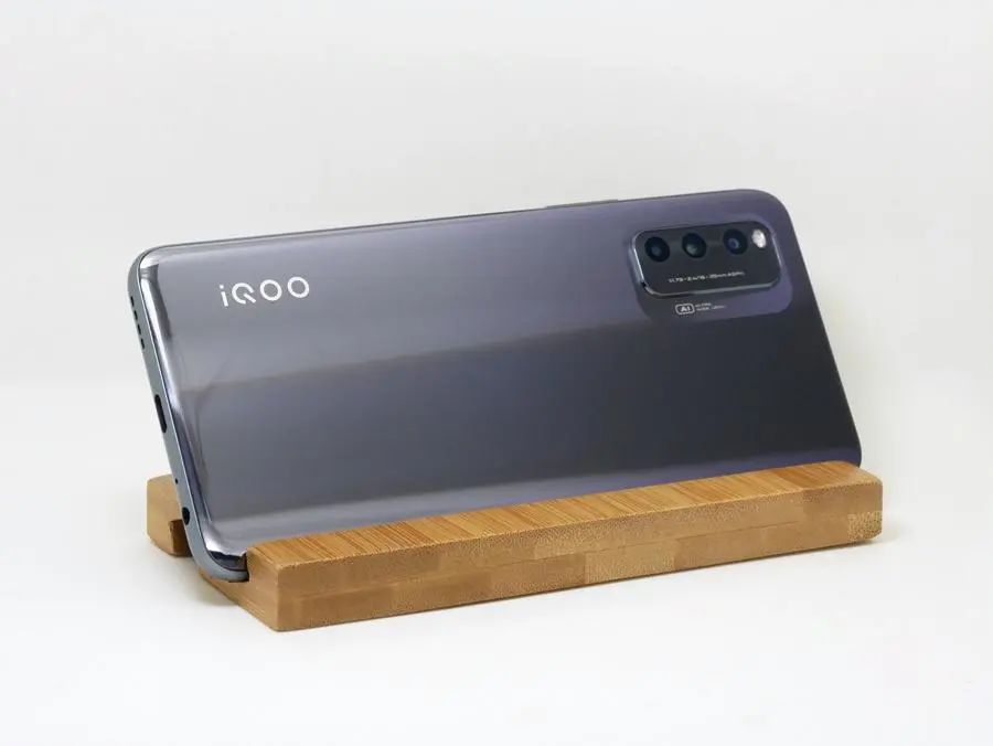 iqoo8游戏性能_iqoo打游戏性价比_iQOO手机的游戏性能与流畅度评测