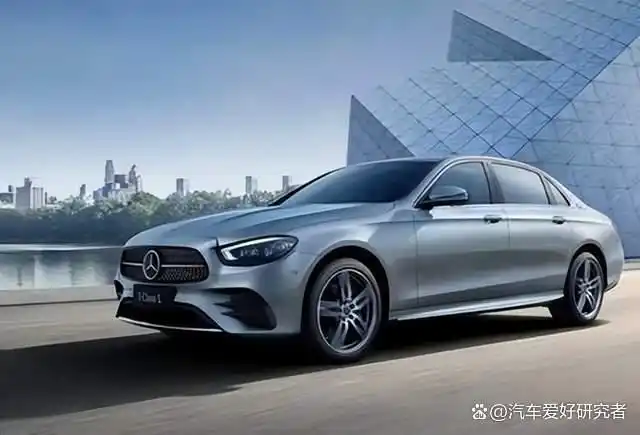 奔驰平稳驾驶_奔驰的驾驶体验：舒适与动感的完美平衡_奔驰舒适
