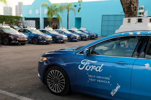 小米新款汽车_小米汽车SU7 Ultra驾驶乐趣大解析_小米汽车车型