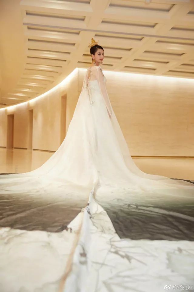 李沁身高_李沁吧李沁说胡歌最帅_李沁